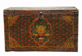 Tibetan chest with dragon