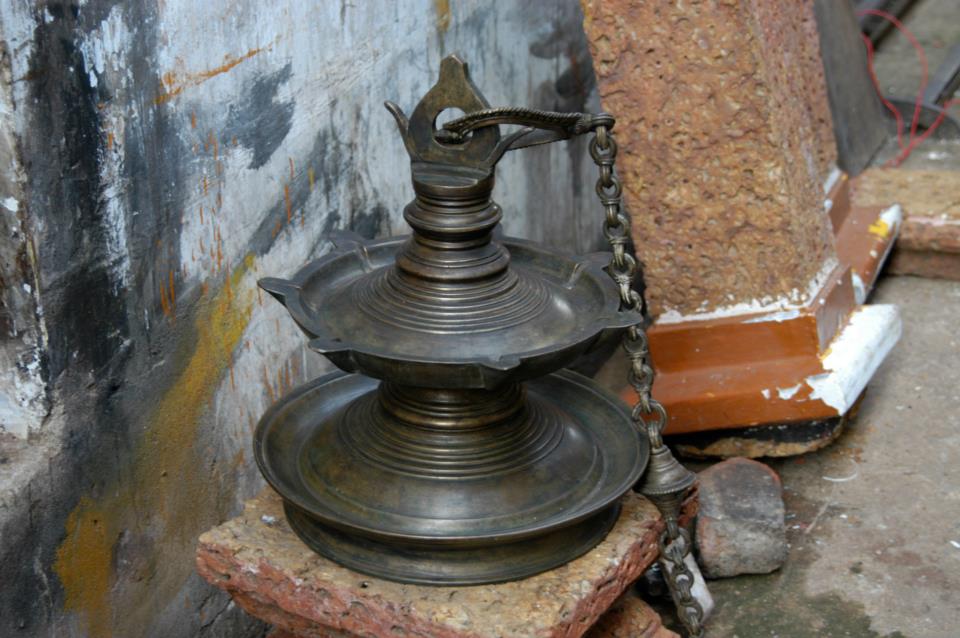 big bronze antique hanging oil lamp, Kerala
